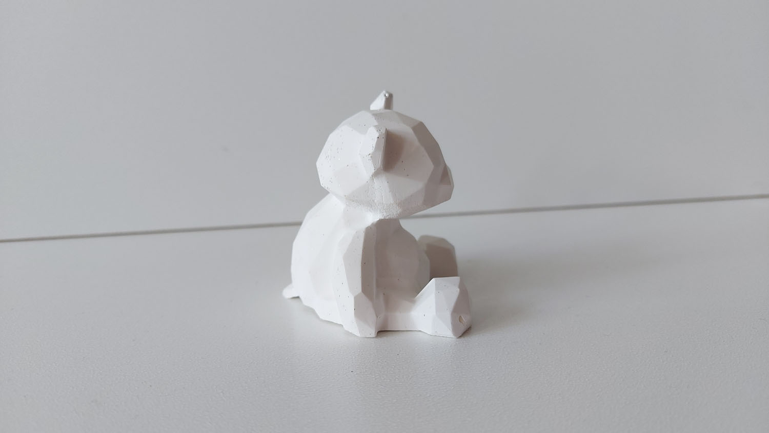 Miś gipsowy biały - obrazek 2